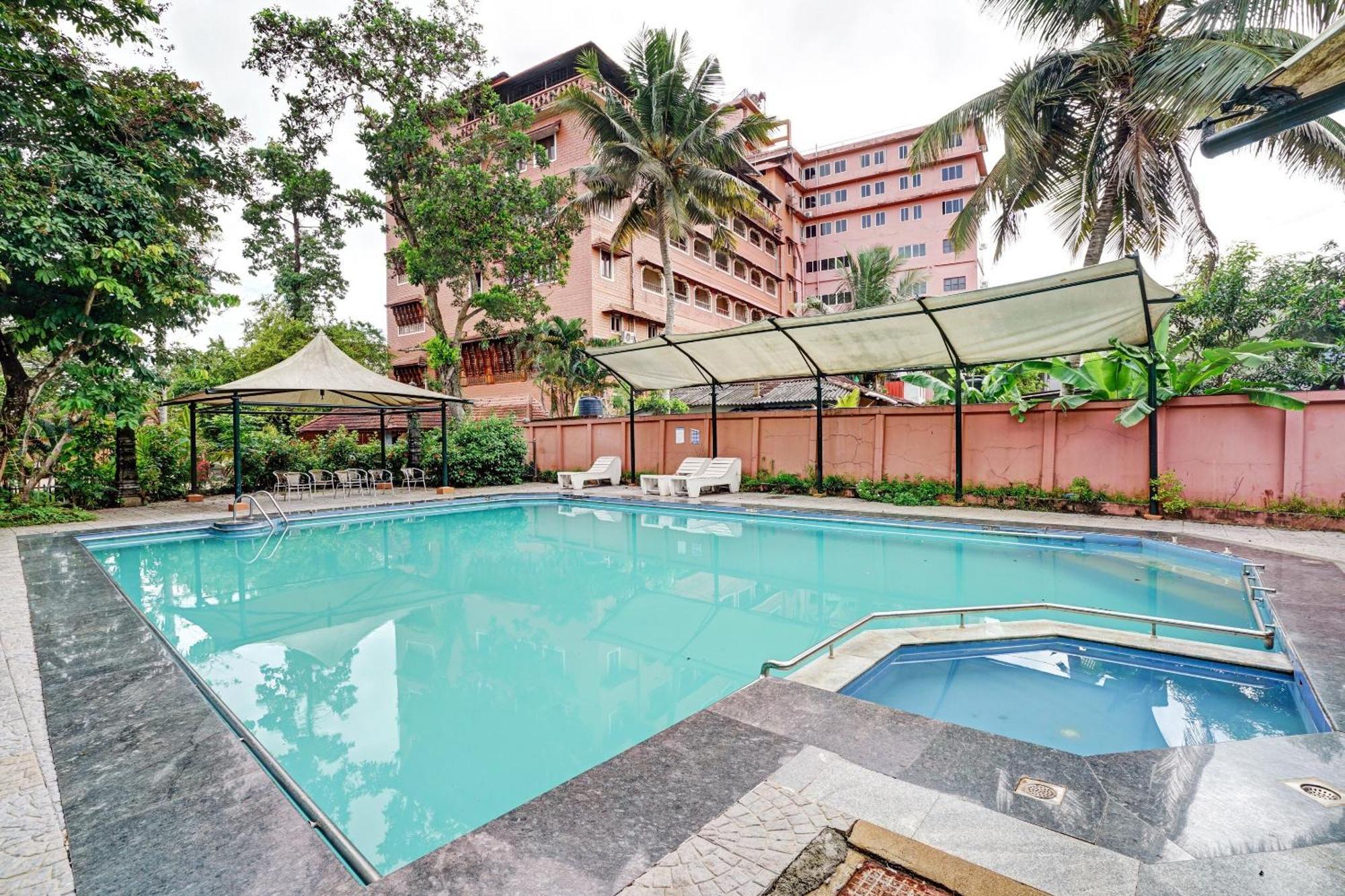 Palette - Pagoda Resorts Alappuzha Exterior photo